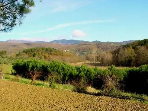 Farm stay Agriturismo Campo Del Monte Campogialli Italy